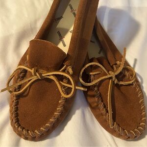Minnetonka moccasin slippers, men’s size 10